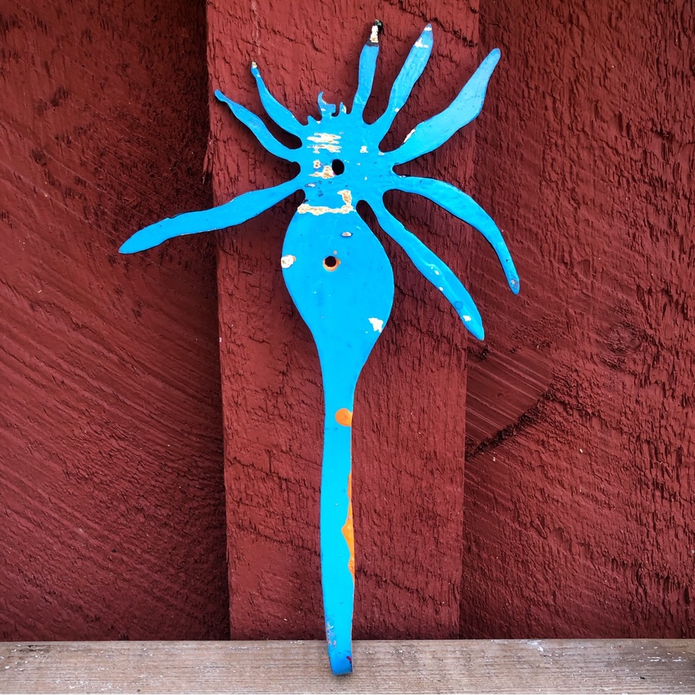 Spider Wall Hook, Handcrafted - Picture 2 of 5